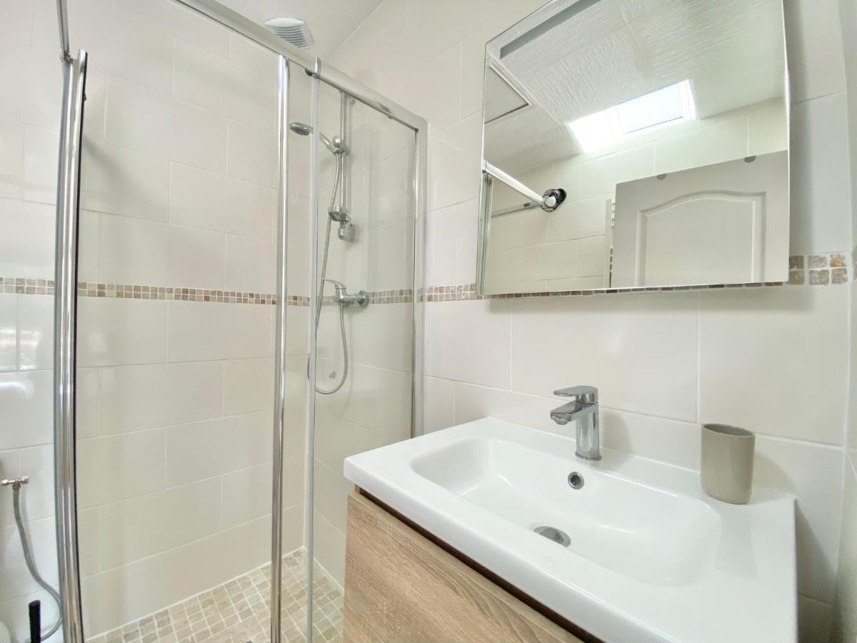 Le St Marc - Theatre De Cornouaille - Wifi - Parking Prive - Entree Autonome Apartment Quimper Luaran gambar